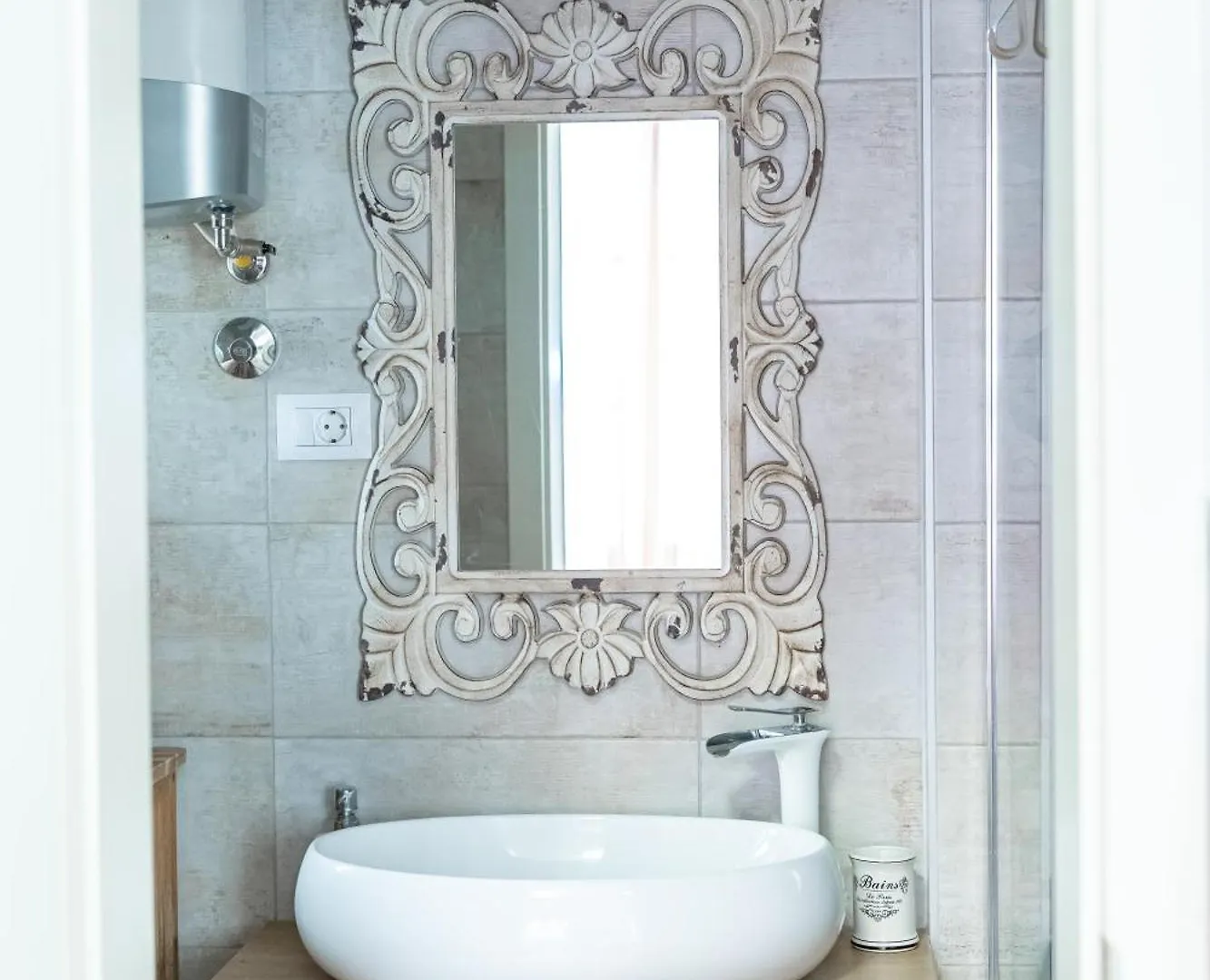 Main Square Apartments With Sea View Pula