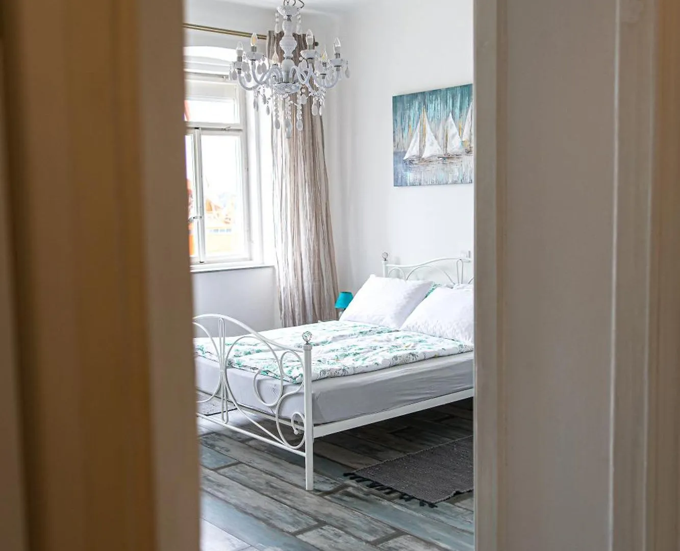 Main Square Apartments With Sea View Pula