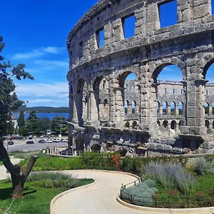 Apartman Danijela, Pula