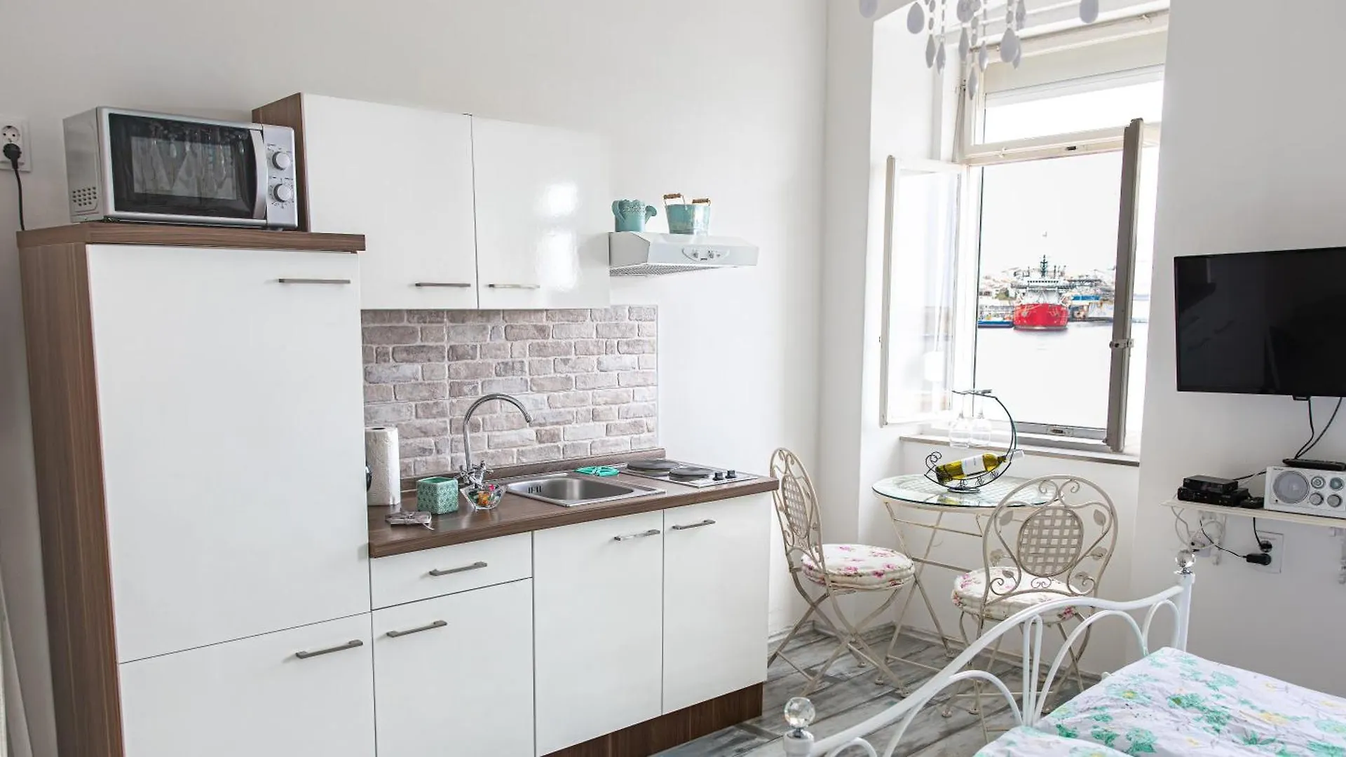 Main Square Apartments With Sea View Pula Croacia